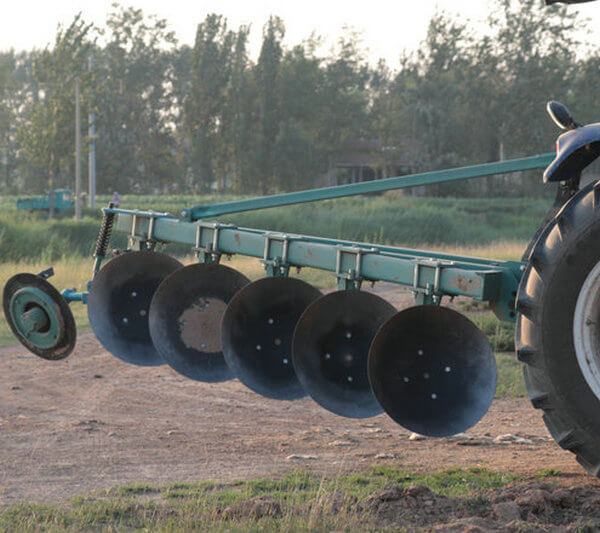 Testing of 5 disc plough