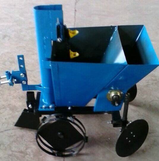Hand Walking Tractor Potato Planter